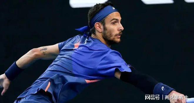 包含美国网球队险胜德国网球队，克耶高斯制霸全场的词条