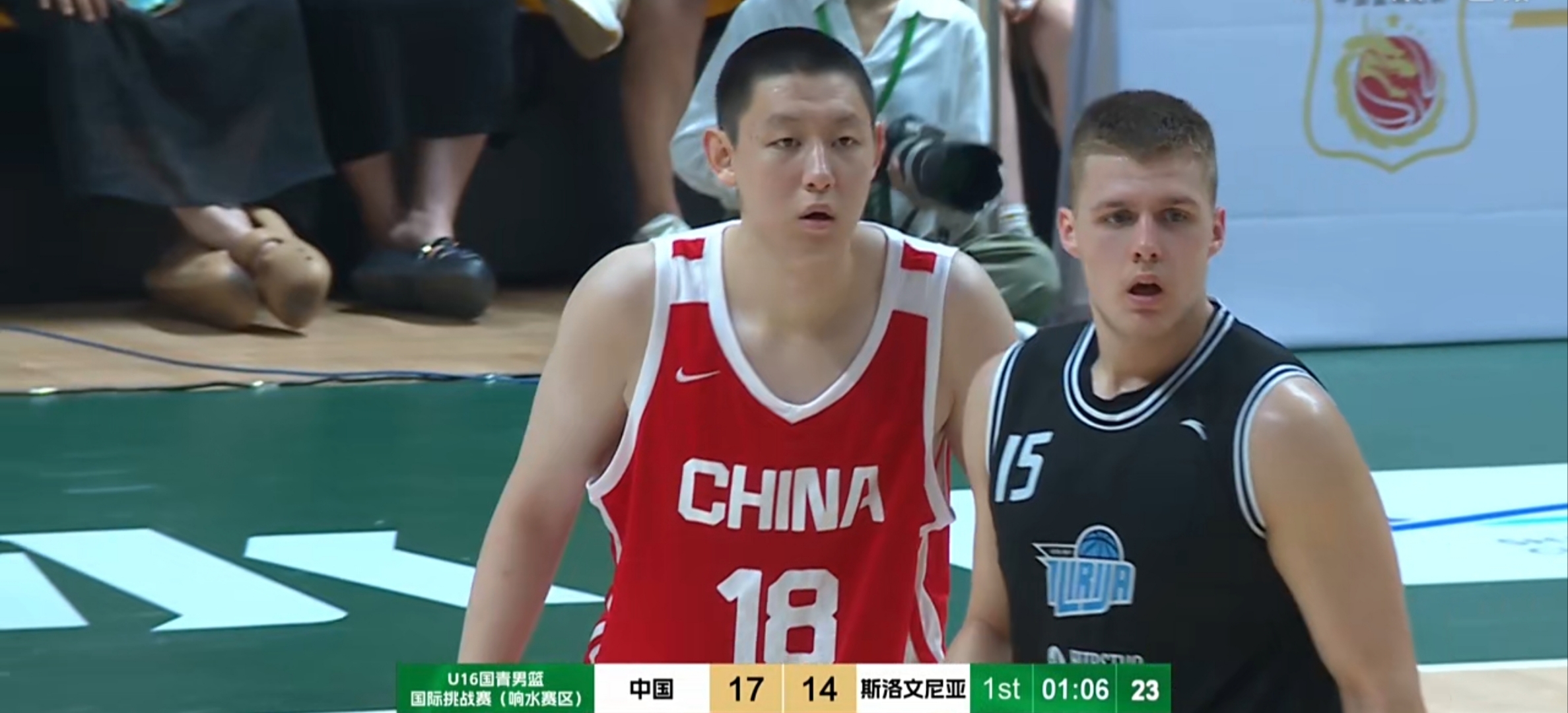 关于中国男篮爆冷希腊男篮，布克关键制胜的信息