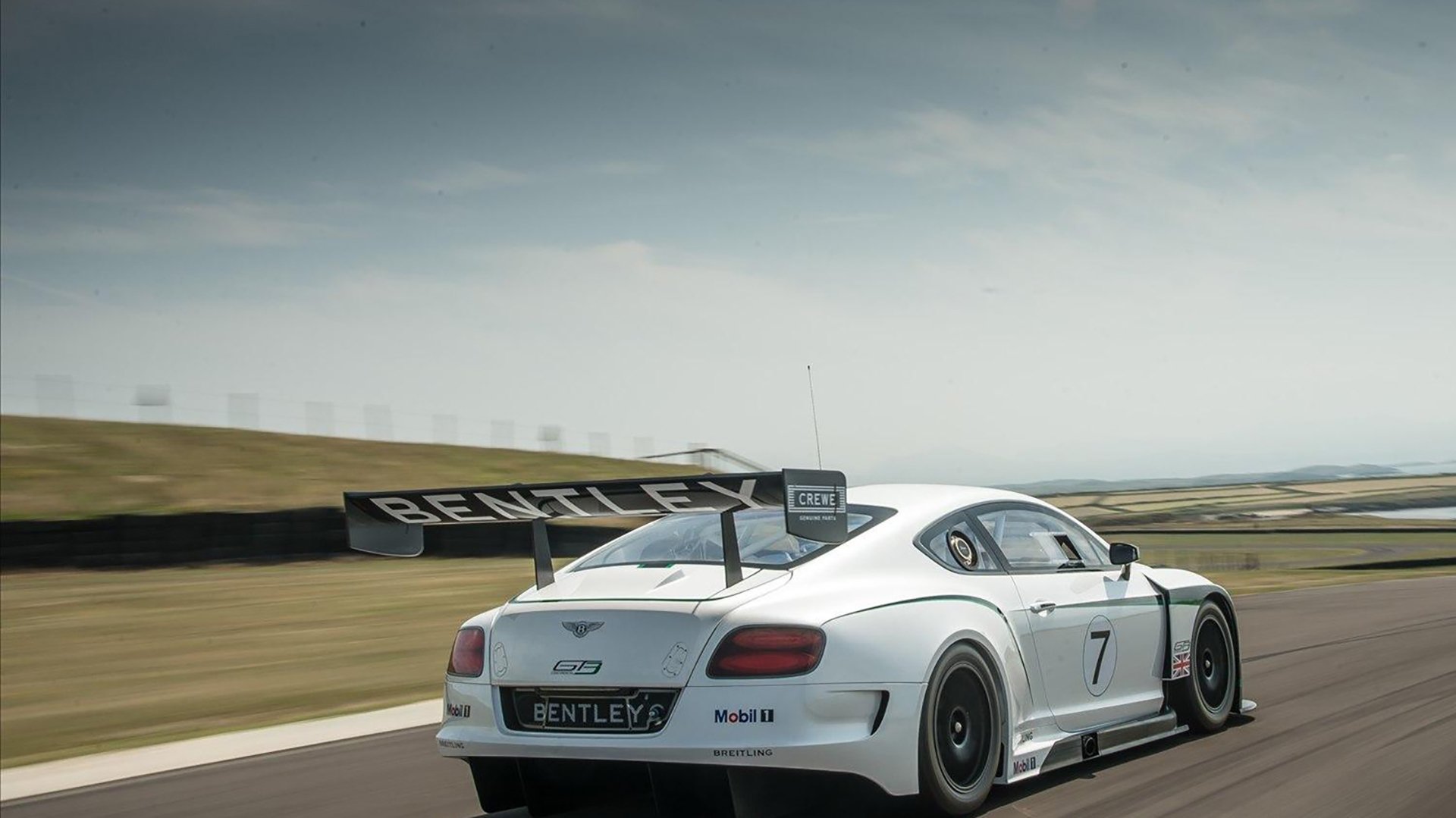 布鲁诺高能输出引爆全场，威尔士生死战力克克罗地亚晋级在望