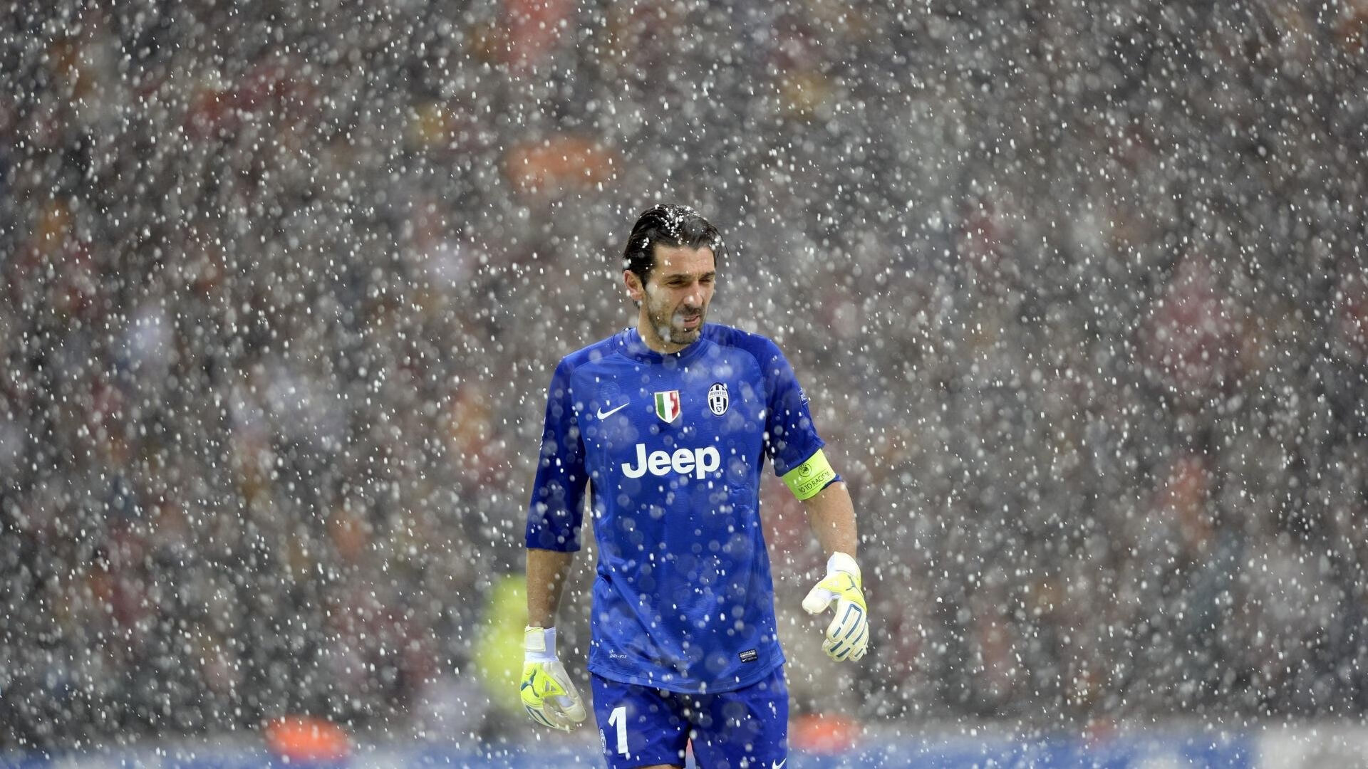 红魔绝境逢生,维尼修斯2026封神,足球世界的双重奏鸣