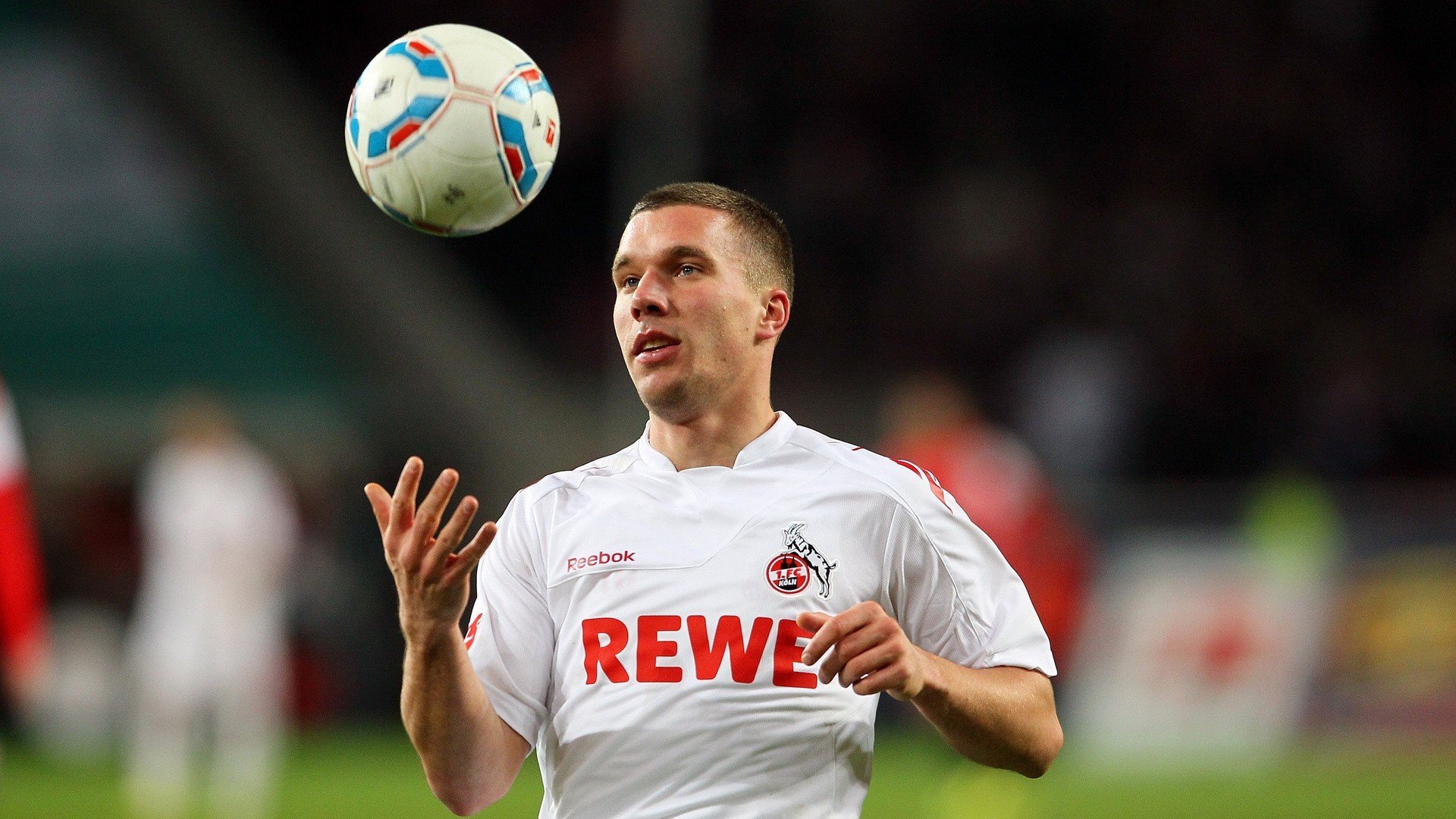 鹈鹕啄破王冠，塔图姆关键时刻的跨队启示