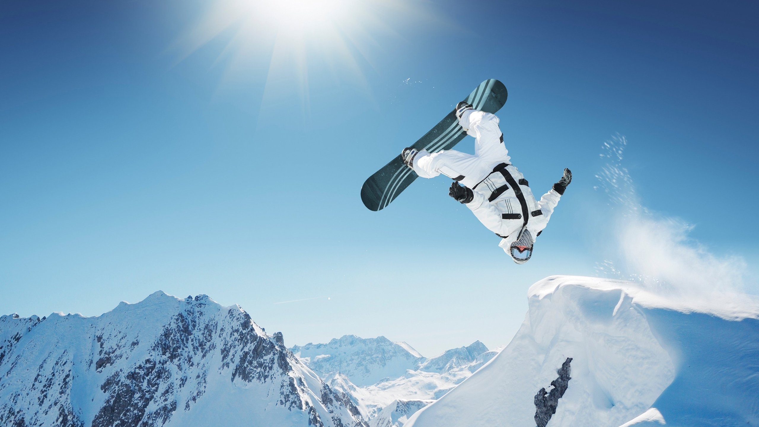 星光之下,唯我独尊,克莱在F1街道赛之夜用一场焦点战重塑不朽传奇